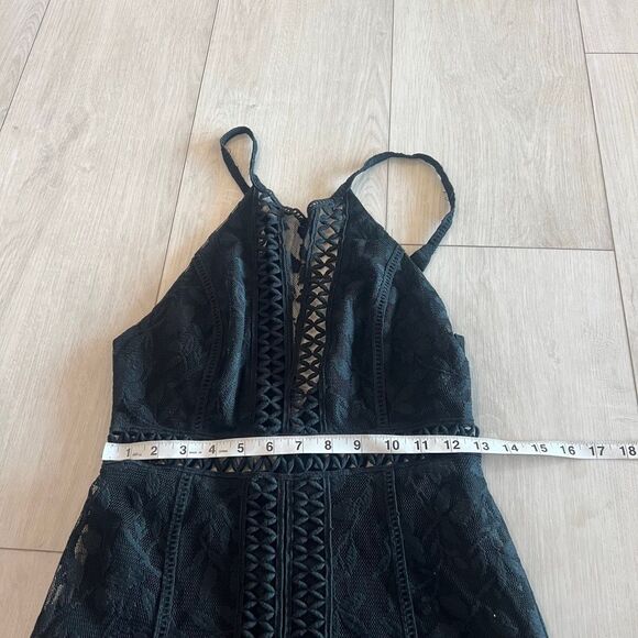 Free People Anastasia Halter Black Lace Crochet Midi Cut Out Sheer Dress size 2 - Picture 3 of 10